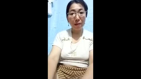 Snapshot of mickye00 chatting on 04/16/26, 12:55 Miky online show from 04/16/26, 12:55