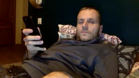 Snapshot of mickylove67 chatting on 11/21/25, 08:07 mickylove67 online show from 11/21/25, 08:07