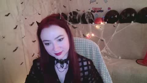 Snapshot of mickywood chatting on 10/25/25, 07:05 Micky online show from 10/25/25, 07:05