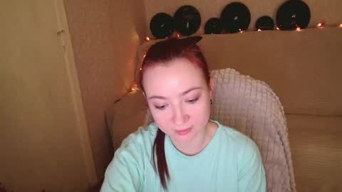 Snapshot of mickywood chatting on 11/27/25, 02:52 Micky online show from 11/27/25, 02:52