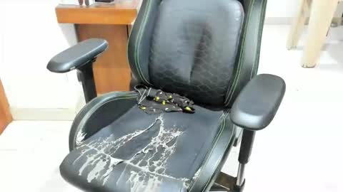 microfama00 online show from 02/03/26, 04:32