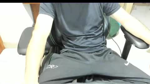 microfama00 online show from 04/01/26, 10:07