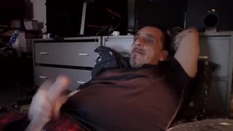 middle123456783939 online show from 04/15/26, 03:02