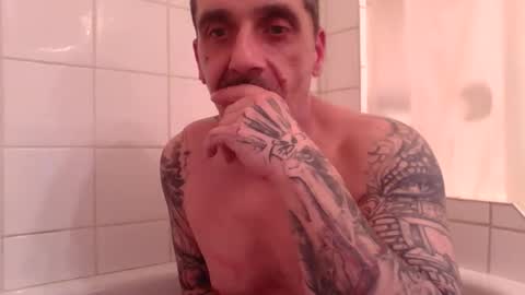 middle123456783939 online show from 04/17/26, 03:09