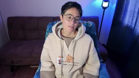 Snapshot of midnight07_ chatting on 01/13/26, 03:28 Blue online show from 01/13/26, 03:28