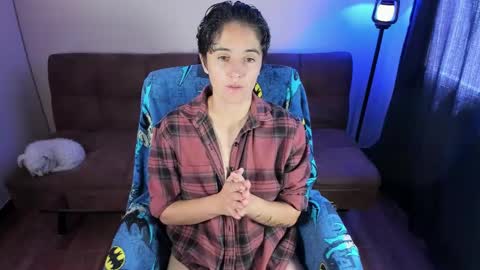 Snapshot of midnight07_ chatting on 02/17/26, 03:29 Blue online show from 02/17/26, 03:29