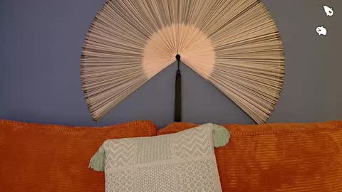 Snapshot of midnight__muse chatting on 12/19/24, 08:34 Rain online show from 12/19/24, 08:34