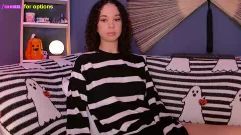 Snapshot of midnight__muse chatting on 09/30/25, 04:06 Rain online show from 09/30/25, 04:06