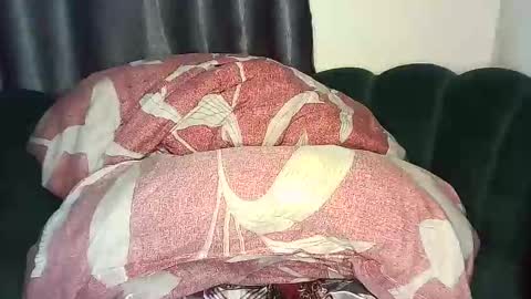 Snapshot of midnight_goddess chatting on 09/26/25, 06:34 Kelly online show from 09/26/25, 06:34