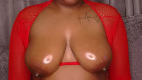 Snapshot of midnight_goddess chatting on 02/14/26, 10:50 Kelly online show from 02/14/26, 10:50