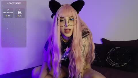 Nana online show from 10/20/25, 09:37