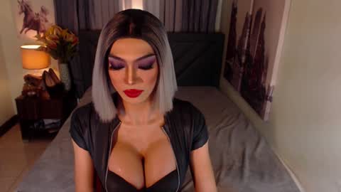 KATE online show from 01/12/25, 06:17