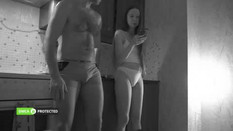 midnightsnowflakes online show from 01/06/26, 04:54