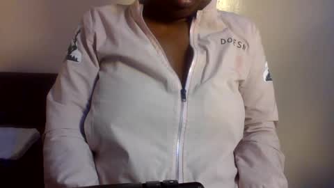 midnightt_curves online show from 07/02/26, 06:52