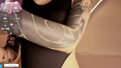 midori__san online show from 02/12/26, 01:06