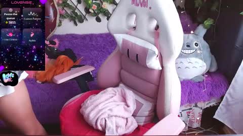 Snapshot of midoriquinn chatting on 01/27/25, 02:35 Midori 7u7 online show from 01/27/25, 02:35