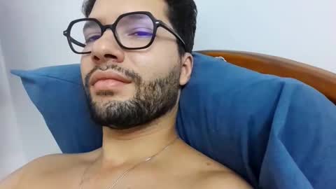 Sam online show from 11/08/25, 03:01