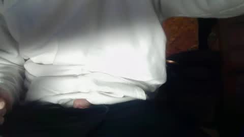 Snapshot of midtownhustler chatting on 04/02/26, 01:20 midtownhustler online show from 04/02/26, 01:20