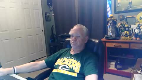 midwestdad09 online show from 05/25/26, 10:21