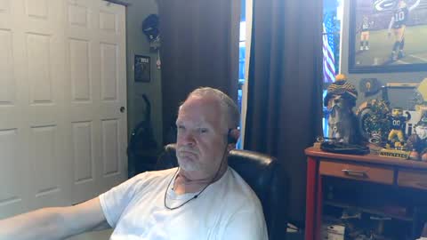 Snapshot of midwestdad09 chatting on 06/29/26, 10:15 midwestdad09 online show from 06/29/26, 10:15