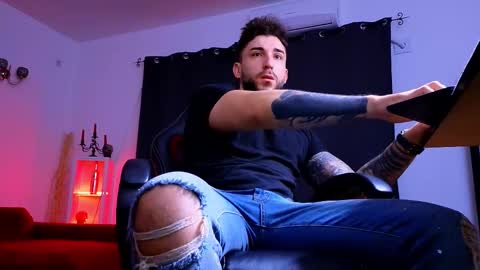 MightyAaron online show from 12/15/25, 05:12