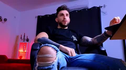 MightyAaron online show from 01/05/26, 05:27