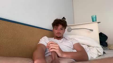 Snapshot of mightywhityx chatting on 07/19/26, 10:08 Nick online show from 07/19/26, 10:08