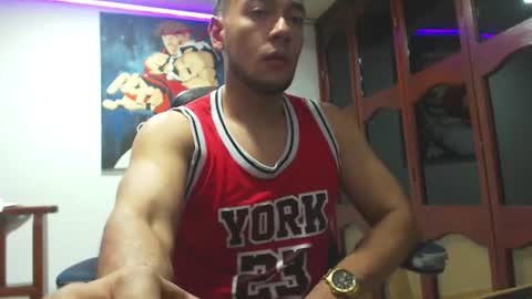 Strong Man online show from 08/04/26, 05:43