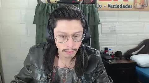 Miguel  Independent Model  online show from 04/03/26, 12:36