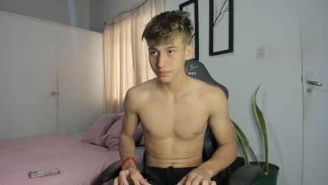 Miguel Hernandez online show from 01/17/25, 02:18