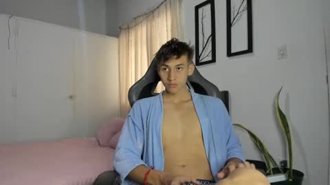 Miguel Hernandez online show from 01/18/25, 02:12