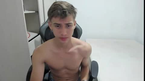 Miguel Hernandez online show from 11/15/25, 08:22