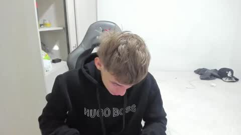 Miguel Hernandez online show from 12/15/25, 11:31