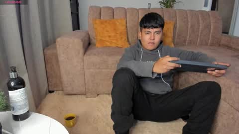 miguel_turqueza online show from 05/18/26, 05:13