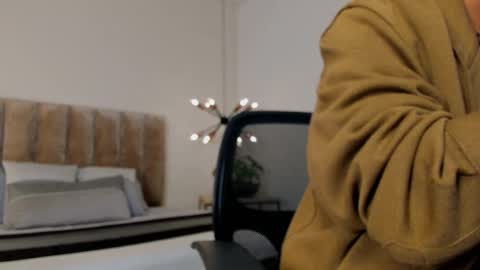 miguelsanfrancisco online show from 12/05/25, 03:52