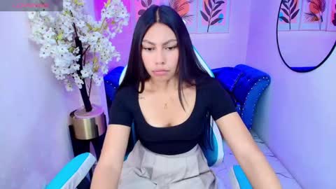 Snapshot of miia__collins chatting on 02/19/26, 12:45 MIIA COLLINS online show from 02/19/26, 12:45