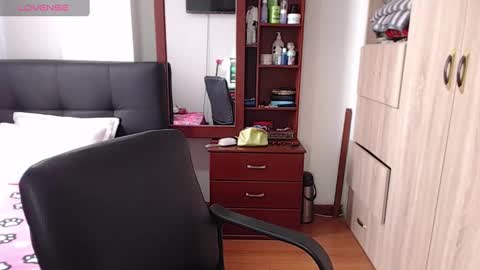 Snapshot of miia_big1boobs chatting on 01/29/25, 06:28 miia big1boobs online show from 01/29/25, 06:28