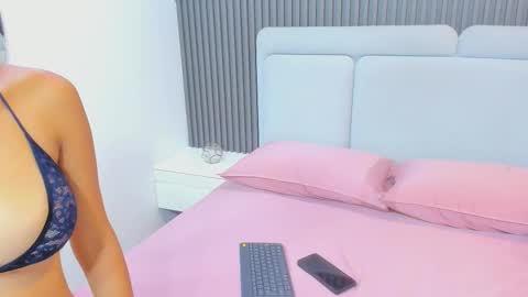 miia_cute18 online show from 01/18/26, 11:25