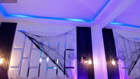 Miia Schwarz  online show from 10/31/25, 11:06