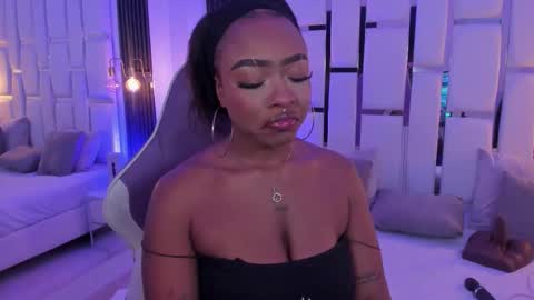 Miia Schwarz  online show from 11/20/25, 11:48