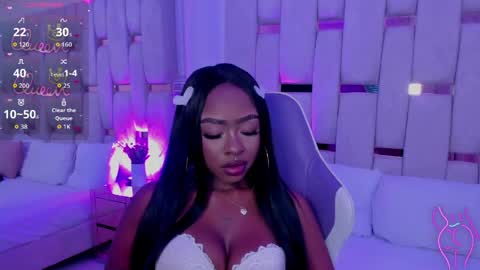 Miia Schwarz  online show from 03/12/26, 11:55