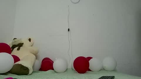 miia_smiith_0 online show from 06/03/26, 08:36