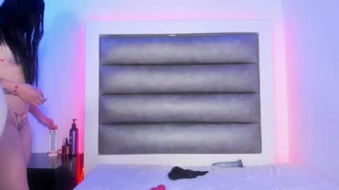 Mia online show from 03/03/26, 04:07