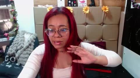 Snapshot of miia_spencer_ chatting on 10/10/25, 07:02 miia online show from 10/10/25, 07:02