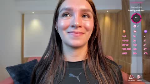 Miia 3 online show from 12/17/24, 03:06