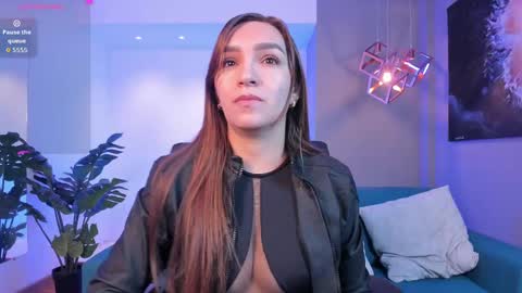 Miia 3 online show from 10/11/25, 11:31