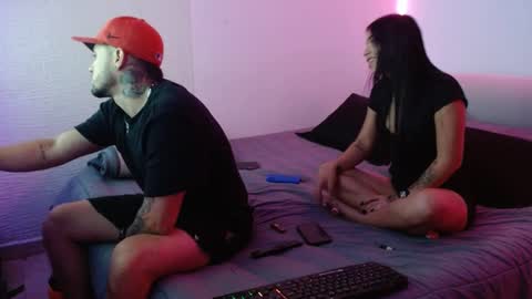 Mia and Liam online show from 01/02/25, 01:06