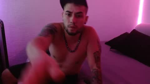 Mia and Liam online show from 01/03/25, 08:54