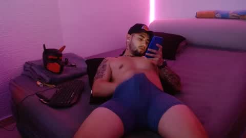 Mia and Liam online show from 01/08/25, 10:48