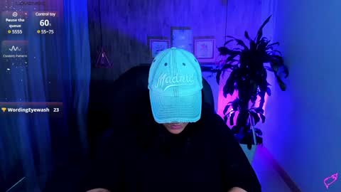 Snapshot of miichael_black chatting on 01/18/25, 05:37 Michael Black online show from 01/18/25, 05:37